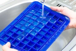 Eiswürfelform Arctic mit Deckel – Lurch | 54 x 2 cm