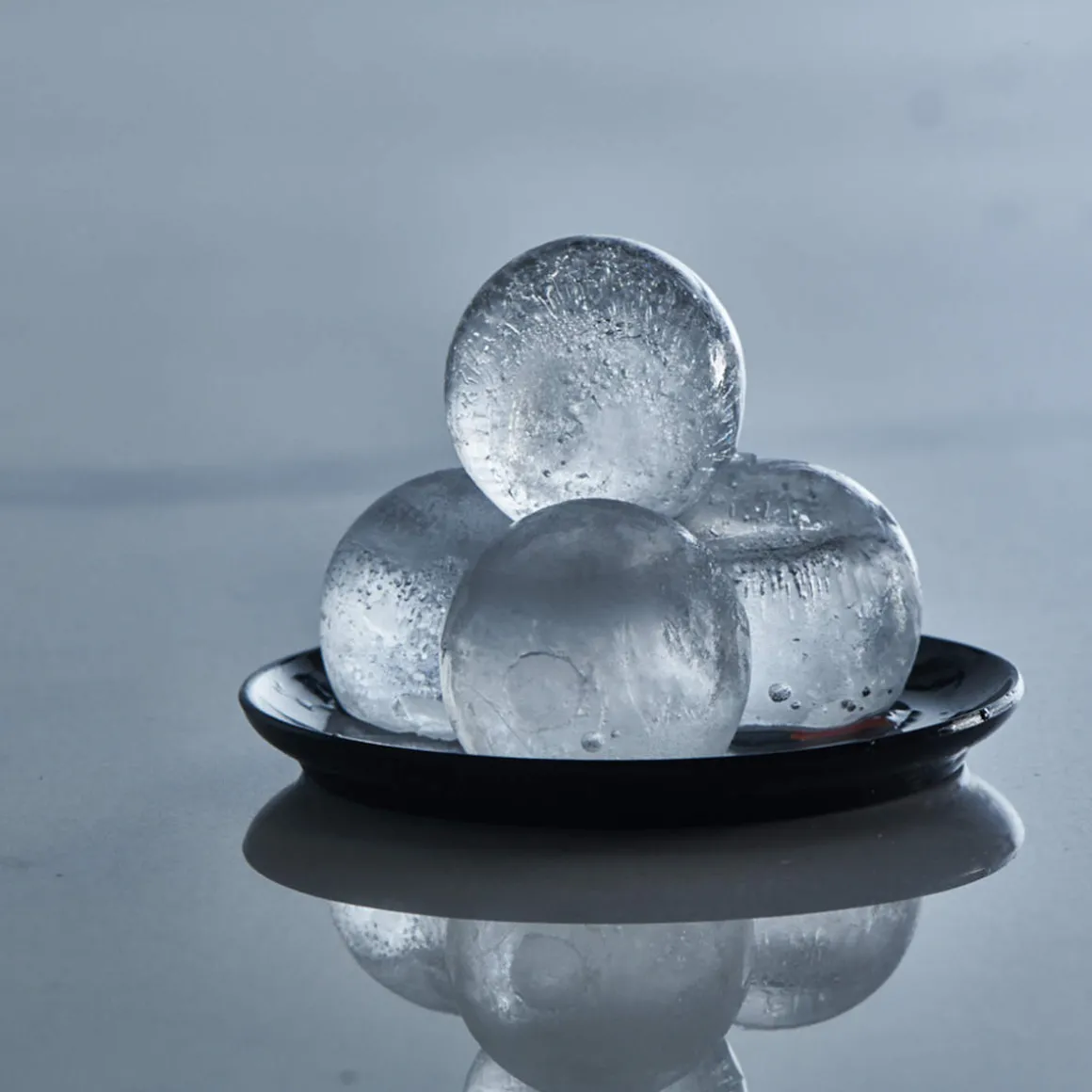 Eiswürfelform mit Deckel – Platin Silikon – Kugeln | 20 x 3 cm